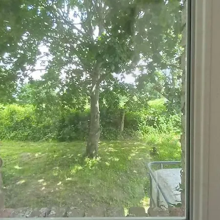 Mortain-bocage - 2-bed Wisteria Sleeps 4 *