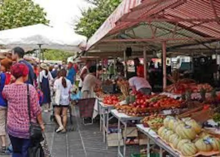 Semesterbostad Mortain-bocage - 2-bed Wisteria - Sleeps 4