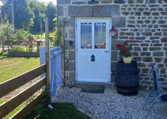 Mortain-bocage - 2-bed Wisteria - Sleeps 4 Semesterbostad *