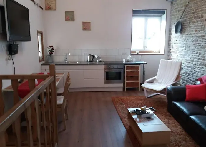 Mortain-bocage - 2-bed Wisteria - Sleeps 4 Semesterbostad Notre-Dame-du-Touchet