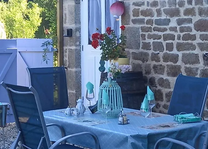 Mortain-bocage - 2-bed Wisteria - Sleeps 4 *