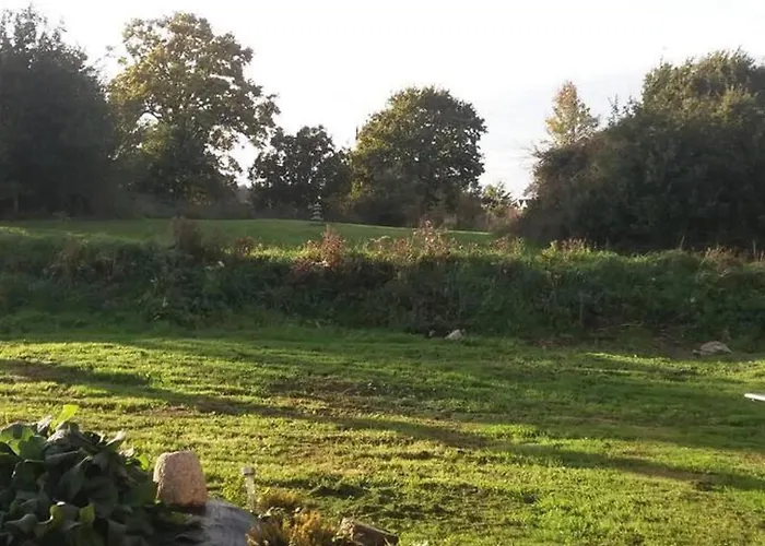 Mortain-bocage - 2-bed Wisteria - Sleeps 4 *