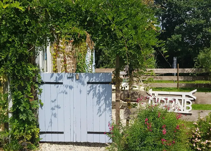 Semesterbostad Mortain-bocage - 2-bed Wisteria - Sleeps 4